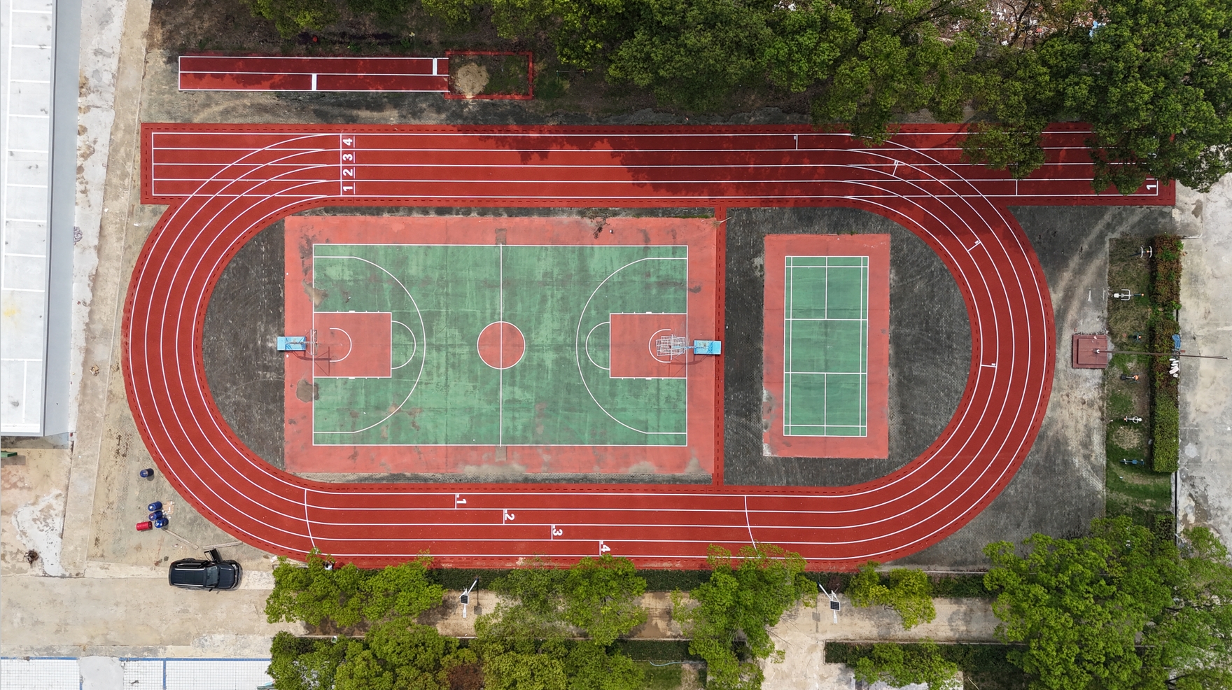 荊門(mén)明德小學(xué)